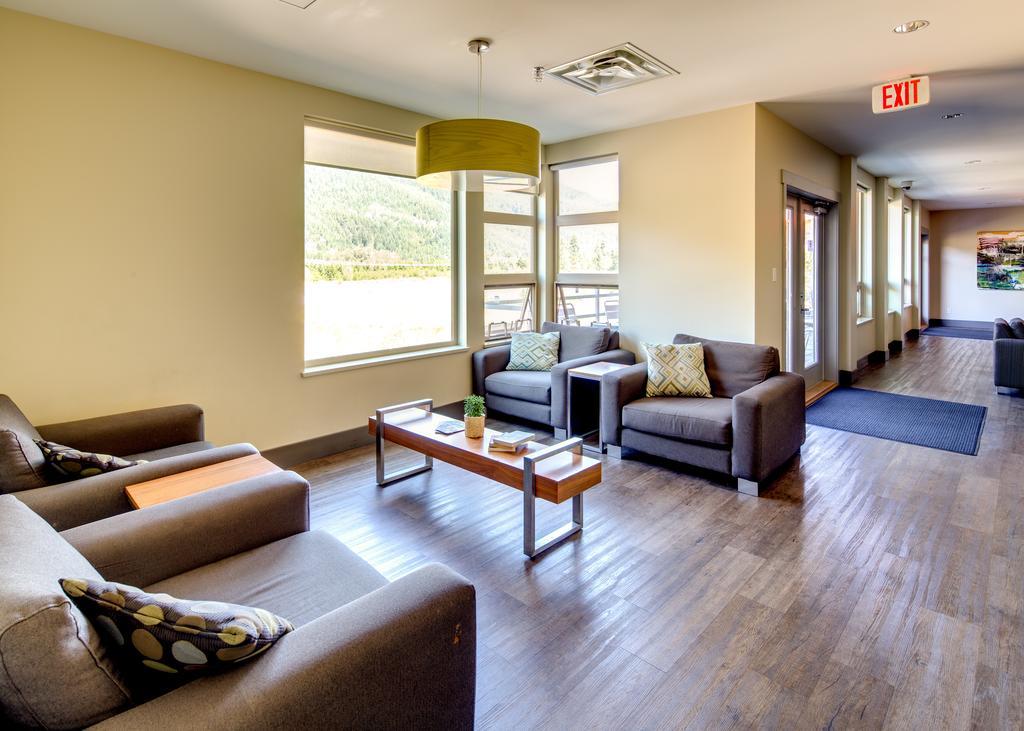 Hi Whistler - Hostel エクステリア 写真