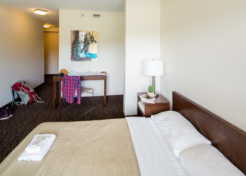 Hi Whistler - Hostel エクステリア 写真
